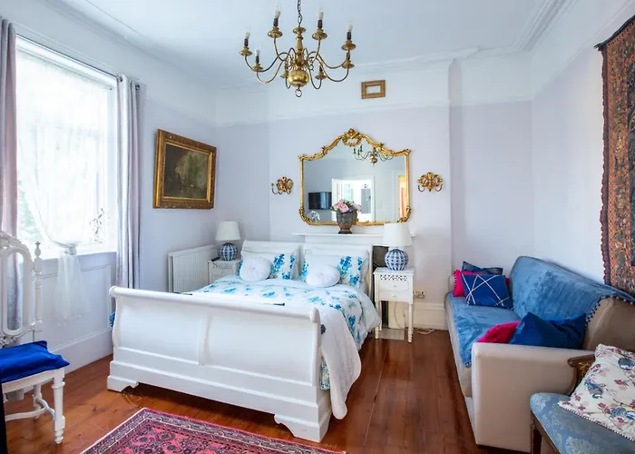 Dawson Place, Juliette'S Bed And Breakfast